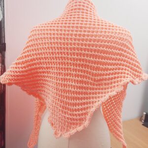 Omslagdoek zalmroze achterkant